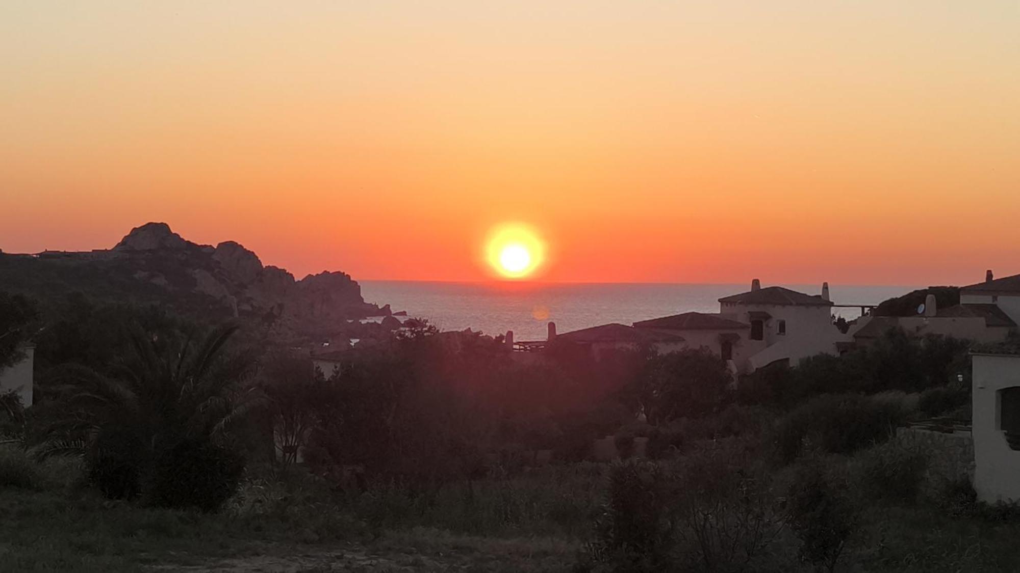 Residence Cala Rossa Isola Rossa Eksteriør bilde